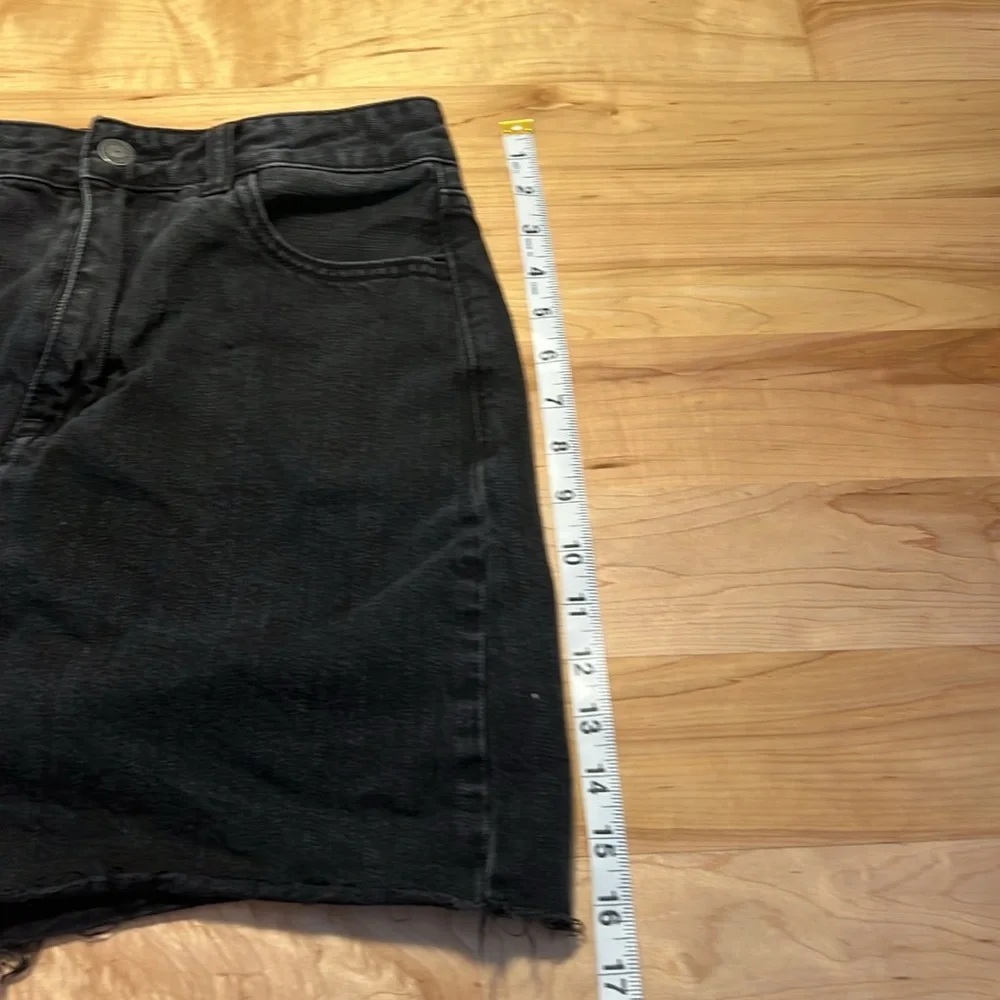 Hollister Black Ultra High-Rise Jean Skirt - size 27